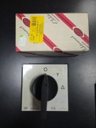 Łącznik krzywkowy  ŁK 63-22 3P 63A gwiazda-trójkąt 3P 63A z płytką 926322