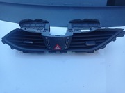 Kratka wentylacyjna z wejściem na kartę sd Hyundai i30 