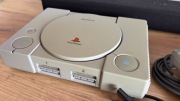 Sony PlayStation 1 SCPH-5552 | 2 pady | Granturismo 2