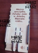 Drewniany stojak na telefon z grawerem dowolnym ładowanie #MiszMówiszMasz
