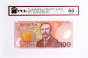Nowa Zelandia 100 dolarów z 2007 roku grading PCG Gem UNC 66 PP 