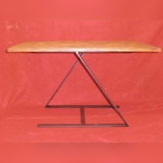 industrialny stolik kawowy