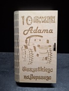 Pudełko na prezent urodzinowy