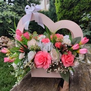 Torebka kwiatowa w kształcie serca 