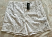 Spodenki damskie PRETTYLITTLETHING białe ażurowe 34