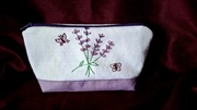 Kosmetyczka haftowana