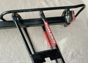 Bagaznik rowerowy Kross z lampka montownany na sztycę