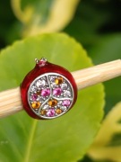 Charms zawieszka wisiorek do bransoletki łańcuszka, srebro 925 granat owoc