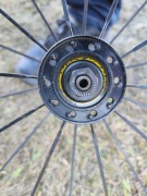 Koło szosowe przednie Mavic aksium race