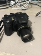 Aparat FujiFilm FinePix S7000 6.3MP - 12MP 6-19x