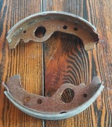 Nowe szczęki hamulcowe Fiat 126p FSM oryginał cena za dwie sztuki