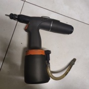 Air Power 4, pneumatyczna nitownica do nitonakrętek