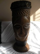 STARY DUŻY BĘBEN AFRYKAŃSKI Z JEDNEGO KAWAŁKA DREWNA