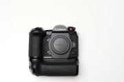 Panasonic Lumix G9 + grip + 4 aku