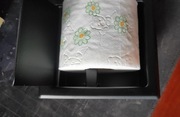Uchwyt na papier toaletowy wpuszczany w ścianę