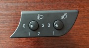 Audi A4 B6 B7 - przełącznik 8E0959760 do regulacji poziomu lamp i CLH