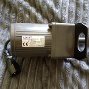 Motoreduktor do podajnika pelletu YN70-15 