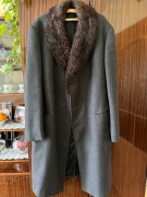 Płaszcz z wełny z kożuchem z nutrii