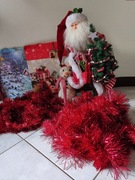 długi gruby czerwony błyszczący łańcuch choinkowy na choinkę elegancki 