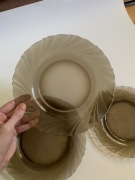 Talerze Duralex zestaw dla 4 os szklane talerze brązowe przezroczyste retro