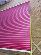 Plisa okienna czerwona około 124 cmx 114 cm