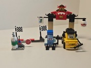 Lego Auta: 8206 - Stanowisko postojowe w Tokio + instukcja.