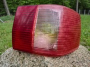 Lampa (reflektor) Audi 80 B4 Avant Kombi - prawy tył oryginalna