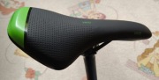 siodełko Selle Royal Vivo Athletic - czarne z zielonym + sztyca + jarzmo