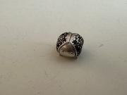 Pandora charms biedronka