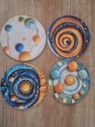 Podkładki drewniane pod kubki kosmos,planety abstrakcyne