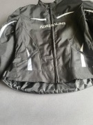 Kurtka damska na motor że wzmocnieniami