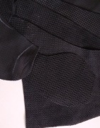 Skóra (560 g) Licowa Włoska Perforowana średnie i małe kawałki Czarny