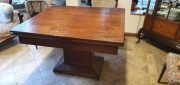 Duży stół dębowy