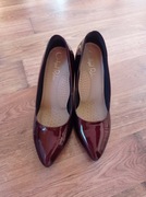 Conhpol burgundowe czółenka skóra naturalna lakierowana 38