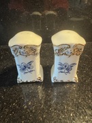 Porcelanowa solniczka i pieprzniczka