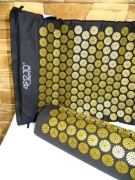 Mata do akupresury 4FIZJO + poduszka - zestaw czarno-złoty