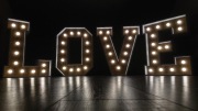 Podświetlany Napis LOVE duży wynajem WOLNE TERMINY