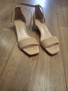 Sandałki beżowe, tylko przymierzone r39