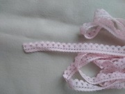 Koronka ozdobna 10mm jasny różowy 9,5 m