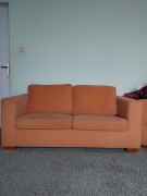 Materiałowa kanapa, fotele i puffy WARTO zapraszam