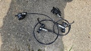 Hamulce Shimano XT M785 + klocki metaliczne. Przód tył.