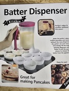 DOZOWNIK DO PORCJOWANIA CIASTA GOFRÓW NALEŚNIKÓW POJEMNIK Z MIARKĄ 900ML