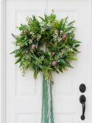 Całoroczny wianek na drzwi z makówkami,drobne kwiatki, eukaliptus, paproć,