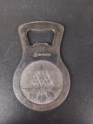 Otwieracz do butelek produkcji radzieckiej z okresu PRL 