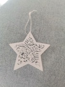 Drewniana gwiazdka na choinkę