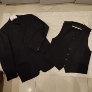 Męski komplet elegancki – marynarka + kamizelka – czarny – wełna
