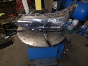 corolla e18 lampa lewy przód