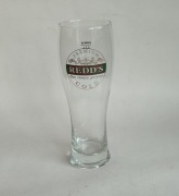 Szklanka , Pokal do piwa Redd's  0,3l