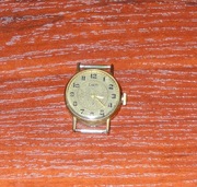 Zegarek analogowy damski Luch rosyjski z PRL-u.