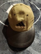 Czapka snapback marki Adidas w stylu vintage z przełomu lat 90-tych i 2000.